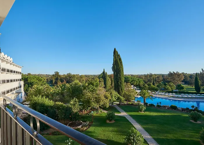 Penina & Golf Station touristique